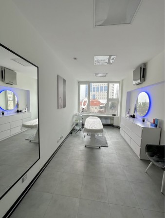 Терміново продам обладнаний кабінет або меблі - фото 1