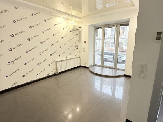 Здам приміщення з окремим входом в центрі міста біля метро Університет Харків