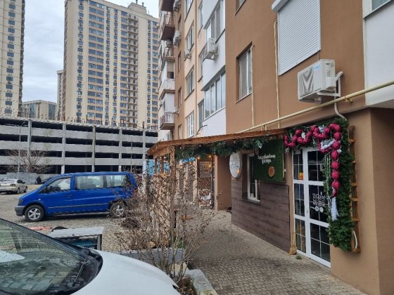 Здам в аренду приміщення. Фасад. Сахарова. 1-й этаж. Медична алея Одеса