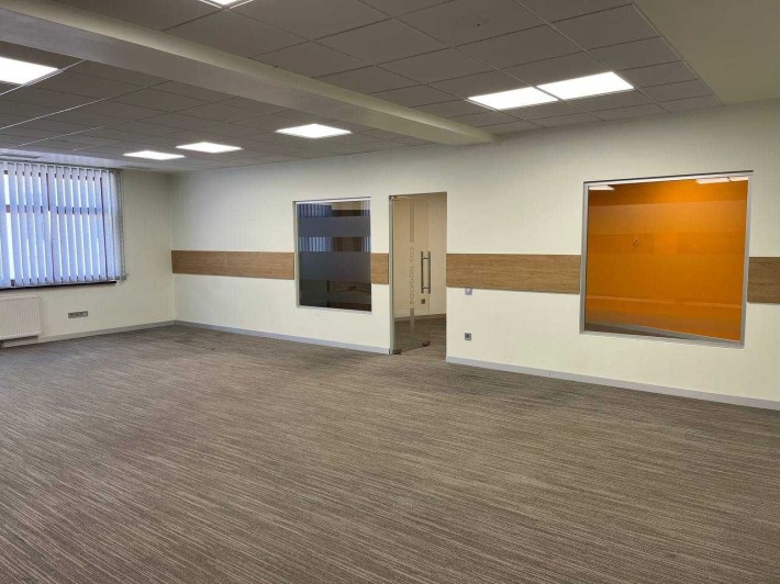 Оренда приміщення у БЦ Ріус у центрі Львова - фото 1