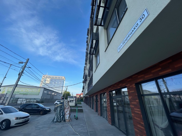 Оренда комерції перша лінія новобуд пл. 146 м2 Щирецька,36 ЖК Quoroom - фото 1
