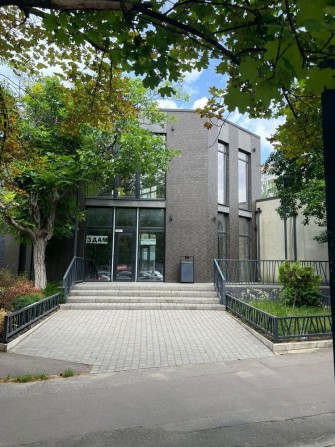 Сдам комерческие помещения - фото 1