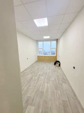 Оренда офісу з новим ремонтом в 2 хвилинах від метро Ботанічний сад - фото 1