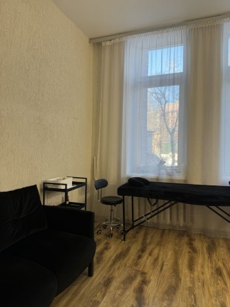 Аренда место кушетки /бровиста - фото 1