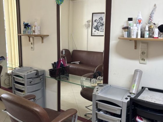 Сдам в аренду кресло парикмахера Харків