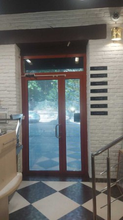 ОРЕНДА ФАСАДНОГО комерційного приміщення по вул. Вітовського - фото 1