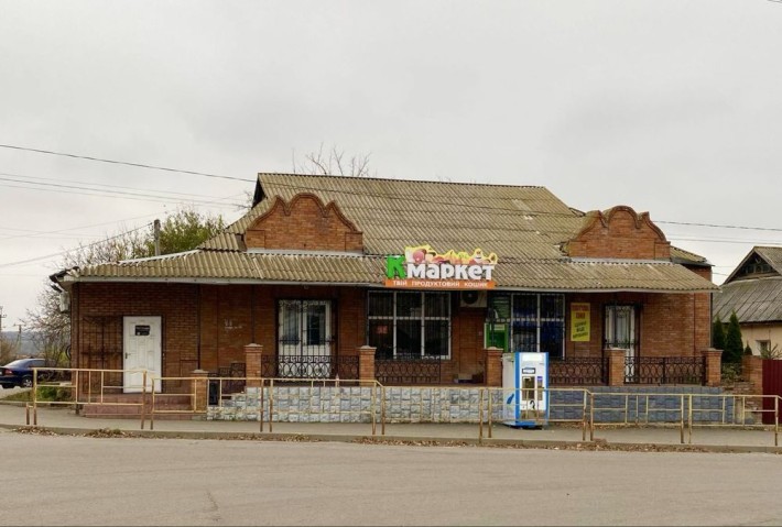 Оренда комерційного (магазинно-торгового) приміщення — 141 м² - фото 1