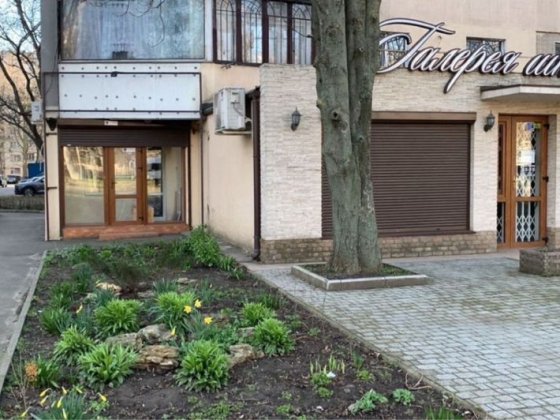 Аренда фасадного помещения на Глушко 25 Одесса