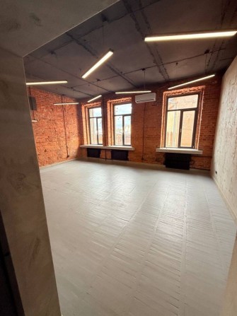 Здам офіс в 1 хвилині від метро Історичний Музей - фото 1