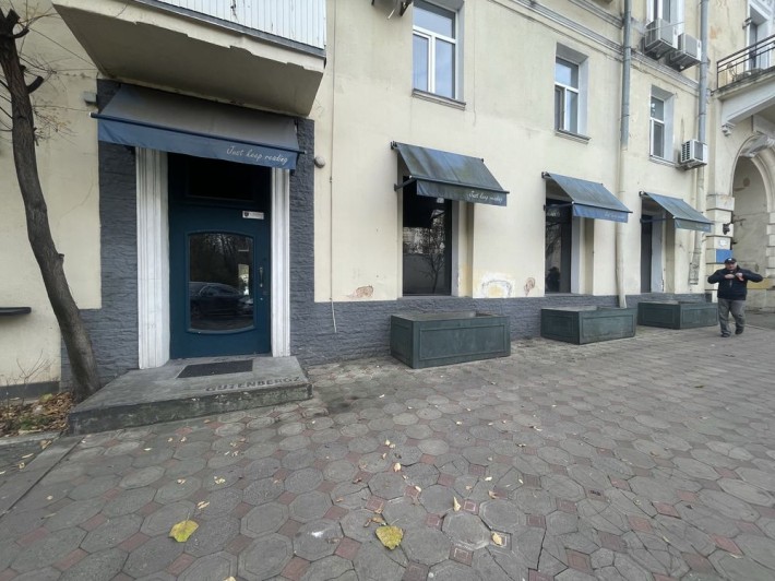 Сдаю 96м2 СОБОРНАЯ ПЛ.‼️Квартал ДЕРИБАСОВСКАЯ  Магазин Салон Шоурум - фото 1