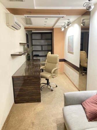 Сдам кабинеты в центре - фото 1