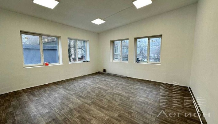 Сдам офис м. Научная 36 кв.м. - фото 1