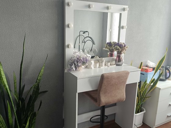 Сдам рабочее место бровисту, визажисту Харків