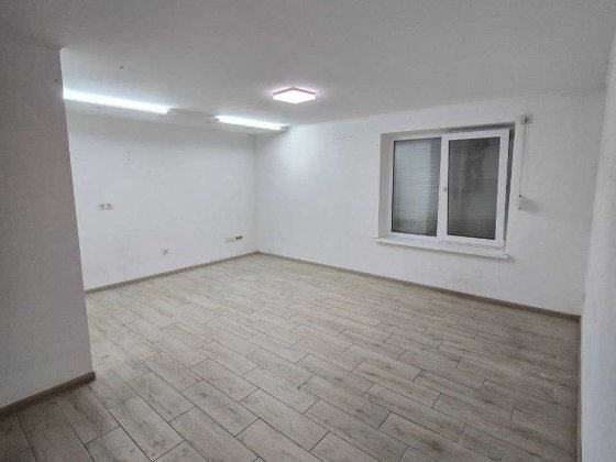 Оренда нежитлового приміщення на проспекті Свободи, вул. Коперніка, 1 Львов