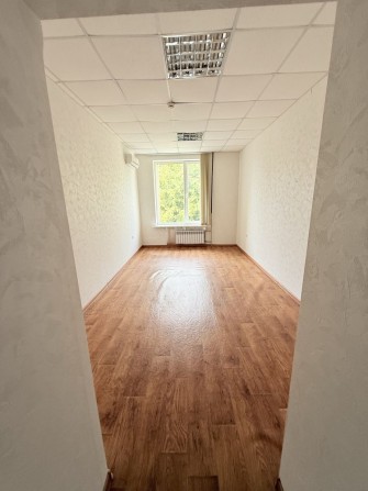 Здам офіс з меблями біля метро Ботаніяний сад - фото 1