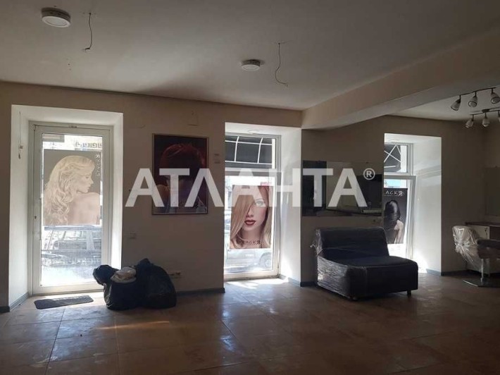 Аренда фасадного помещения в центре. код 30922 - фото 1