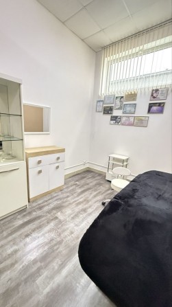 Сдам в аренду кабинет в студии красоты - фото 1