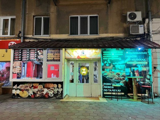 Продажа готового бизнеса — кафе фаст-фуда в центре города Одесса