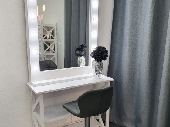 Оренда частини кабінету, робоче місце в косметологічному кабінеті. Львов