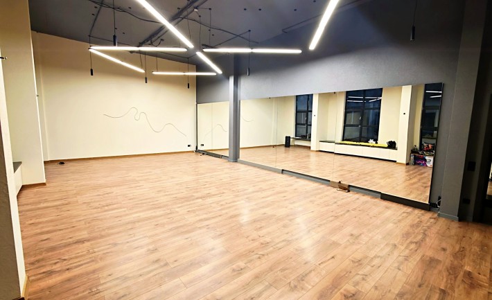 Аренда танцевального зала . Центр города - фото 1