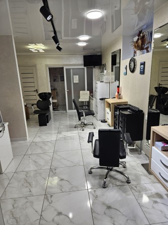 Аренда рабочих мест.Женский мастер.Маникюр. - фото 1