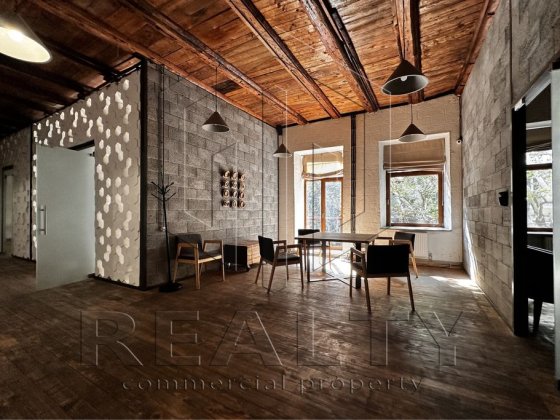 Сдам офис 212 м² на Ришельевской по 12$ м² с генератором. Одеса