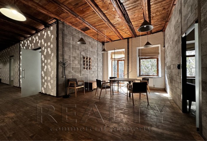 Сдам офис 212 м² на Ришельевской по 12$ м² с генератором. - фото 1