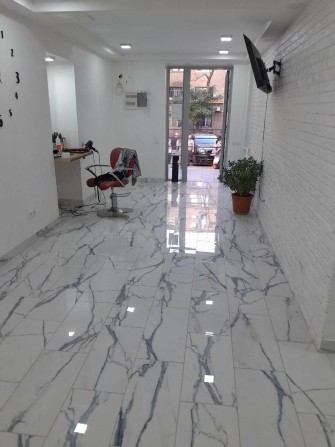 Сдам свое фасадное помещение 52 кв.м на Лузановке - фото 1