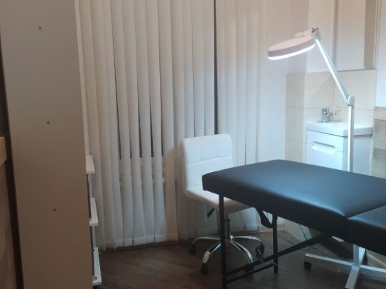 Сдам под маникюр или наращивание ресниц, перманент, косметология и т.д Одеса