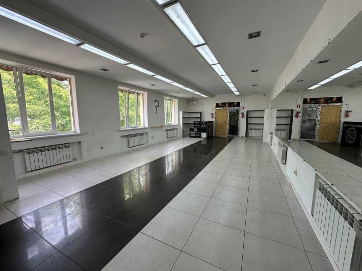 Сдам помещение в Центре 70 кв.м. - фото 1