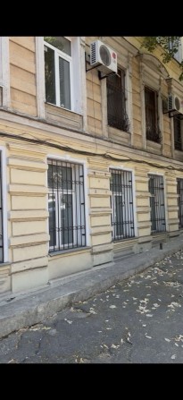 Сдам Дерибасовская помещение 150 метров-1000$ - фото 1