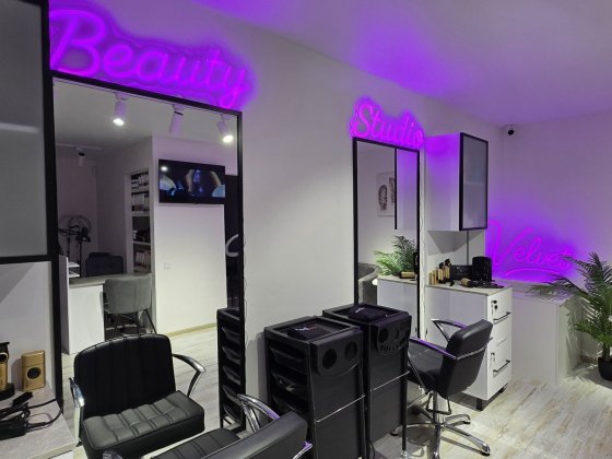 Робоче місце майстра манікюр, педикюр, перукар, бровіст Одеса