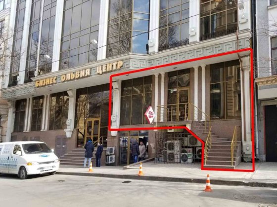 Центр Сдам фасадное помещение в БЦ Ольвия на Бунина Жукова Одесса