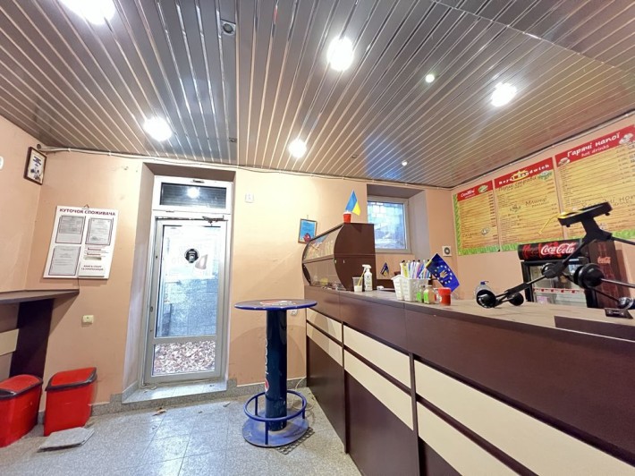 Здам в оренду приміщення в центрі вул. Мистецтв 7/9 - фото 1