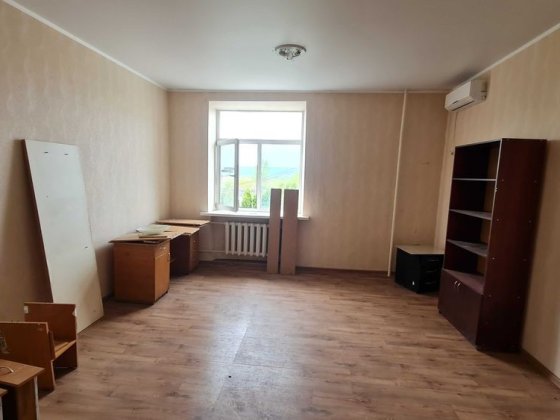 Сдам 25 м на 2-м этаже на Клочковской 337 (пересеч. с пр. Победы) Харьков