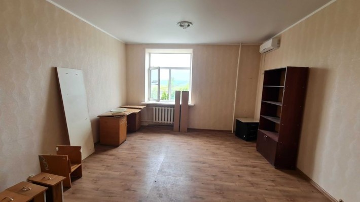 Сдам 25 м на 2-м этаже на Клочковской 337 (пересеч. с пр. Победы) - фото 1