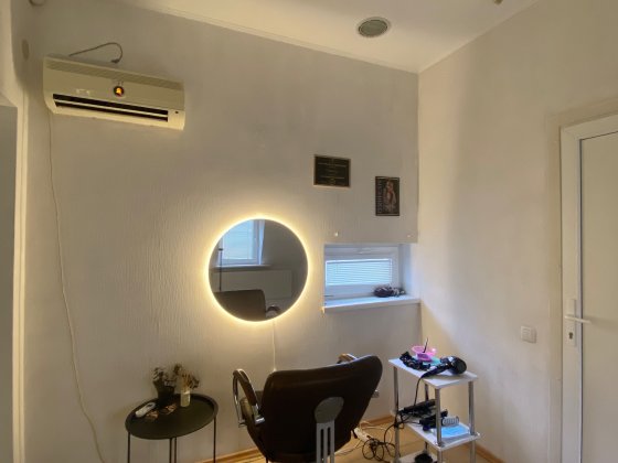 Сдам место мастеру кератина, парикмахеру Харьков