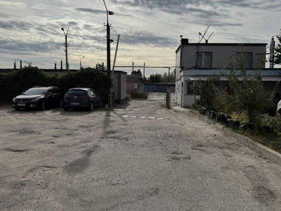 Сдам гараж Левый берег 9 мкр Каменское