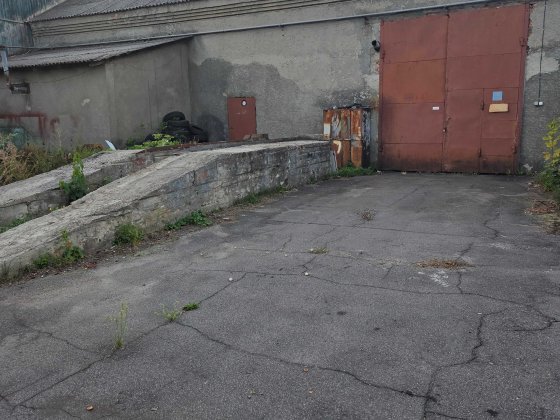 Здається в аренду гараж