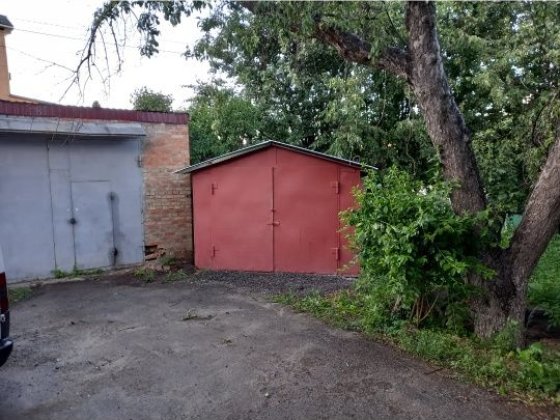 Оренда гаража, центр міста. Умань