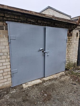 Гараж "  Горняк " Сухая Балка. Покровский район - фото 1