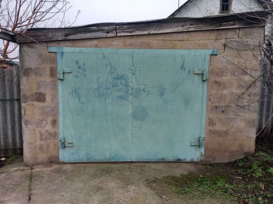 Сдам гараж р-н Скорой помощи (за магазином Игрушка) Нікополь