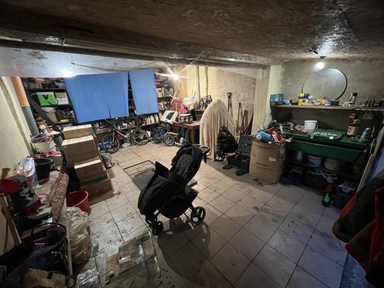 Капитальный утеплённый Гараж 33 м2 Центральный рынок!

Площадь 33 м2 Полтава