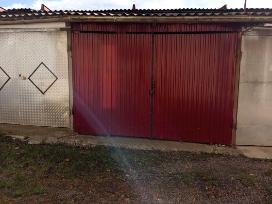 Гараж (без ями) в центрі міста по вулиці 29 березня