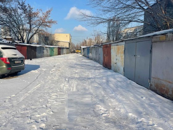 здам гараж Позняки Сортувальна Здолбунівська Киев