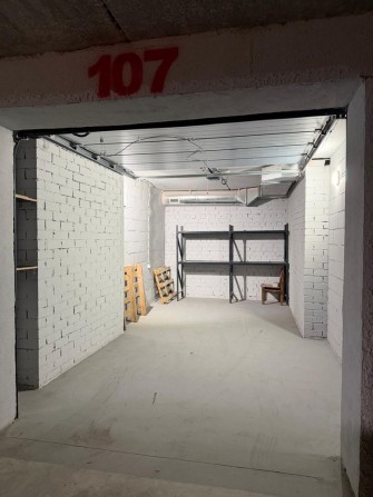 Оренда гаражу пров.Тобілевича 4, 2 поверх - фото 1