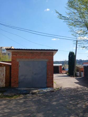 Оренда в Центрі гаража, ворота 2,50х2,45 в Вінниці з пультом - фото 1