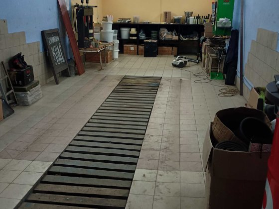 Сдам гараж район ДиИта