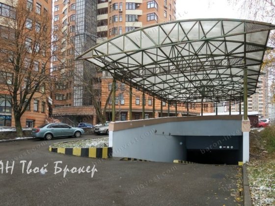 Здам в оренду паркомісце на бульварі Лесі Українки 23 Киев