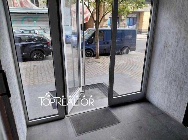 Здам в оренду  приміщення в центрі міста. Алчевських 3 .  45м2 - фото 1